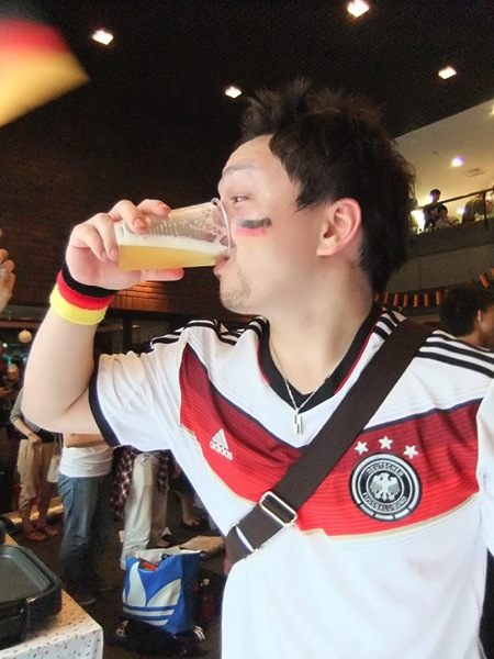 サッカーW杯でドイツが24年振りに優勝!!ガチ泣きして前が見えなくなったぜ! img